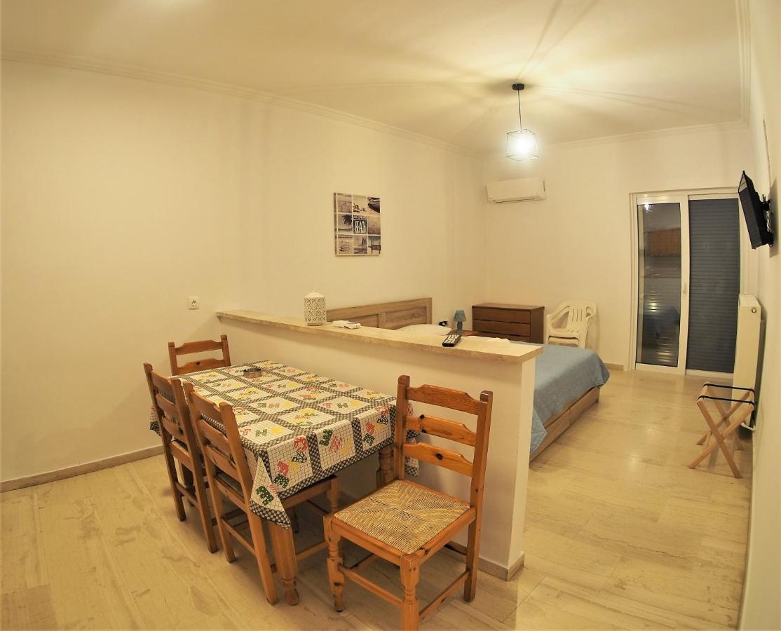 Bettys Rooms Parálion Ástros Extérieur photo